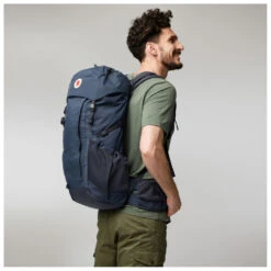 FJÄLLRÄVEN Abisko Hike 35 - Wanderrucksack 16 FJÄLLRÄVEN Abisko Hike 35 - Wanderrucksack -Deuter Verkaufs-Shop fjaellraeven abisko hike 35 wanderrucksack detail 4